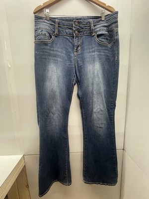 Premiere By Rue 21 Jeans 15/16 Regular Curvy Embroidered & Studded Dark Wash