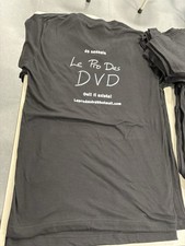 Large T-Shirt V Neck Noir  Le Pro Des DVD' Marque Gildan
