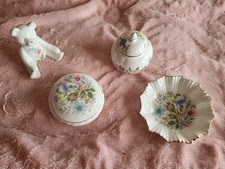 Vintage Aynsley China Wild Tudor Ornament Konvolut