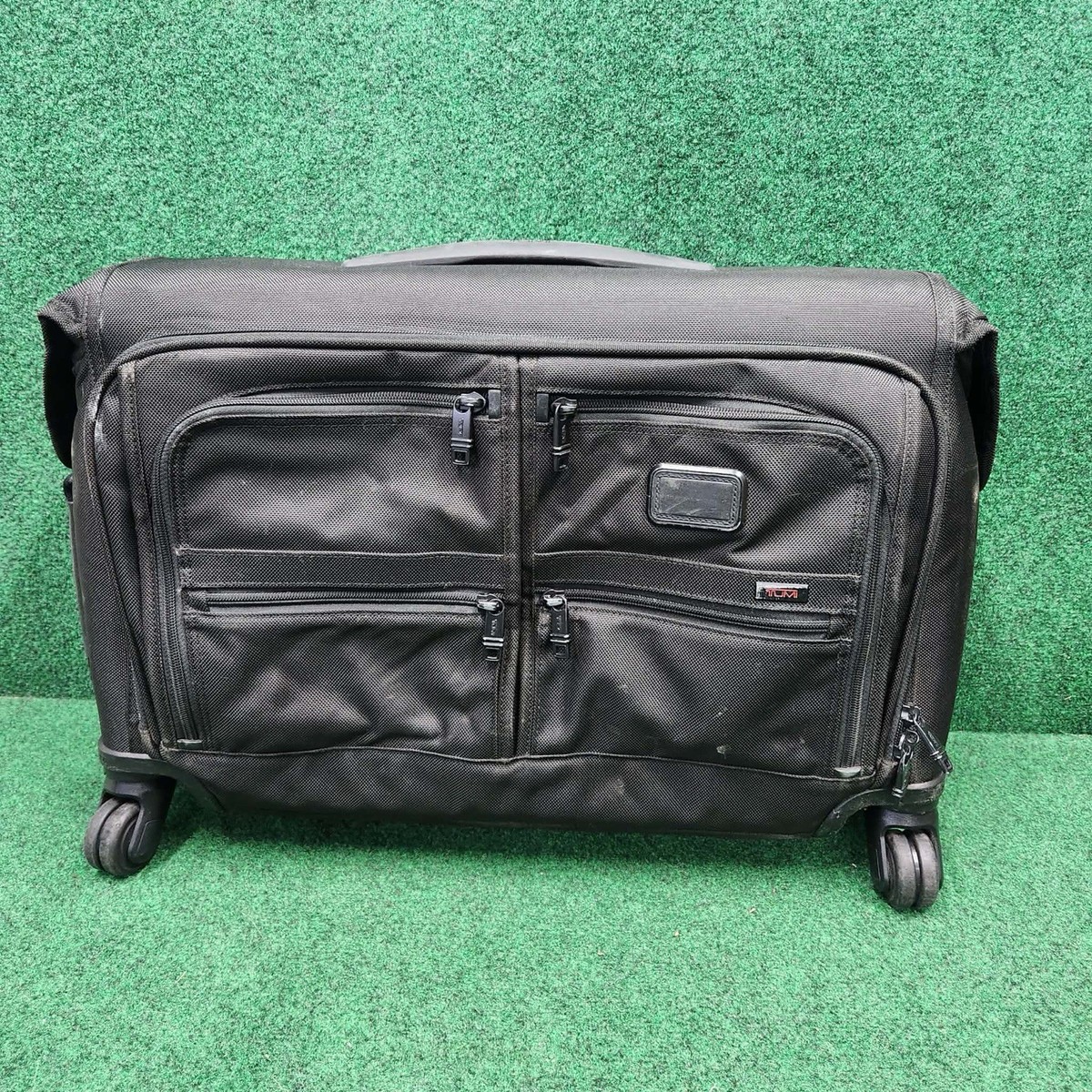 Tumi Alpha 2 22038D2 Carry on 4 Wheel Spinner Garment Bag Black