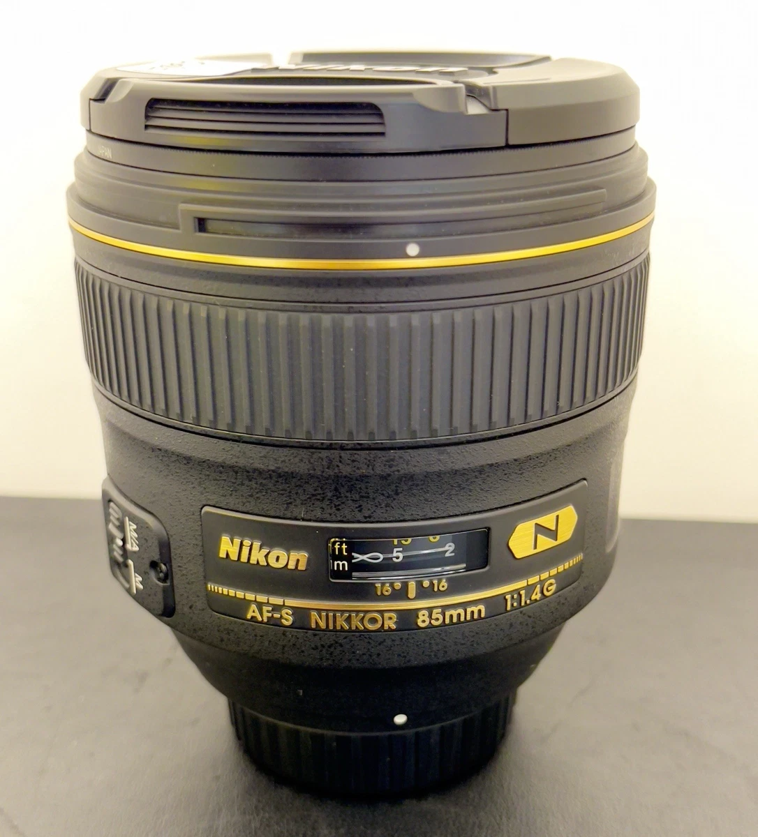 Nikon ニコン/交換レンズ/AF-S NIKKOR 85mm f/1.4G/294483/Aランク/69【中古】 AF-S NIKKOR 85mm f/1.4G 中古価格比較 - 価格.com