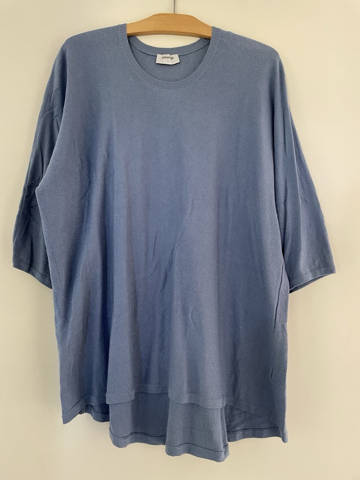 Sussan Knit Sz L Blue 3/4 Sleeve Cotton Viscose Blend Crew Neck