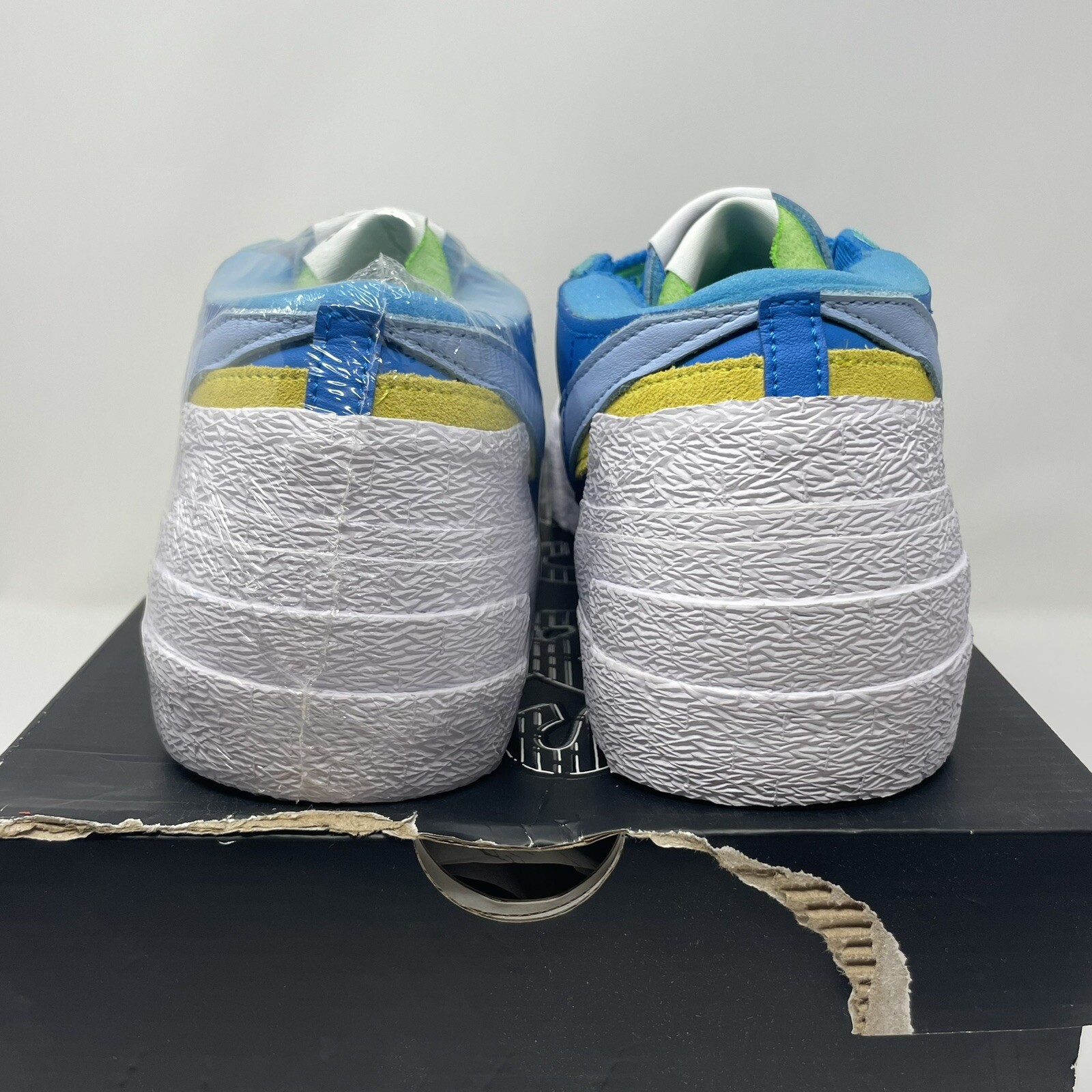 KAWS x Sacai x Nike Blazer Basso Blu Nettuno DM7901 400 Taglia 12 5
