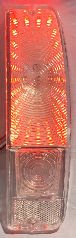 透明尾灯镜头 内置 LED 板 适用于 1967 - 1977 福特野马 红色 LED — 第 3/4 张图片