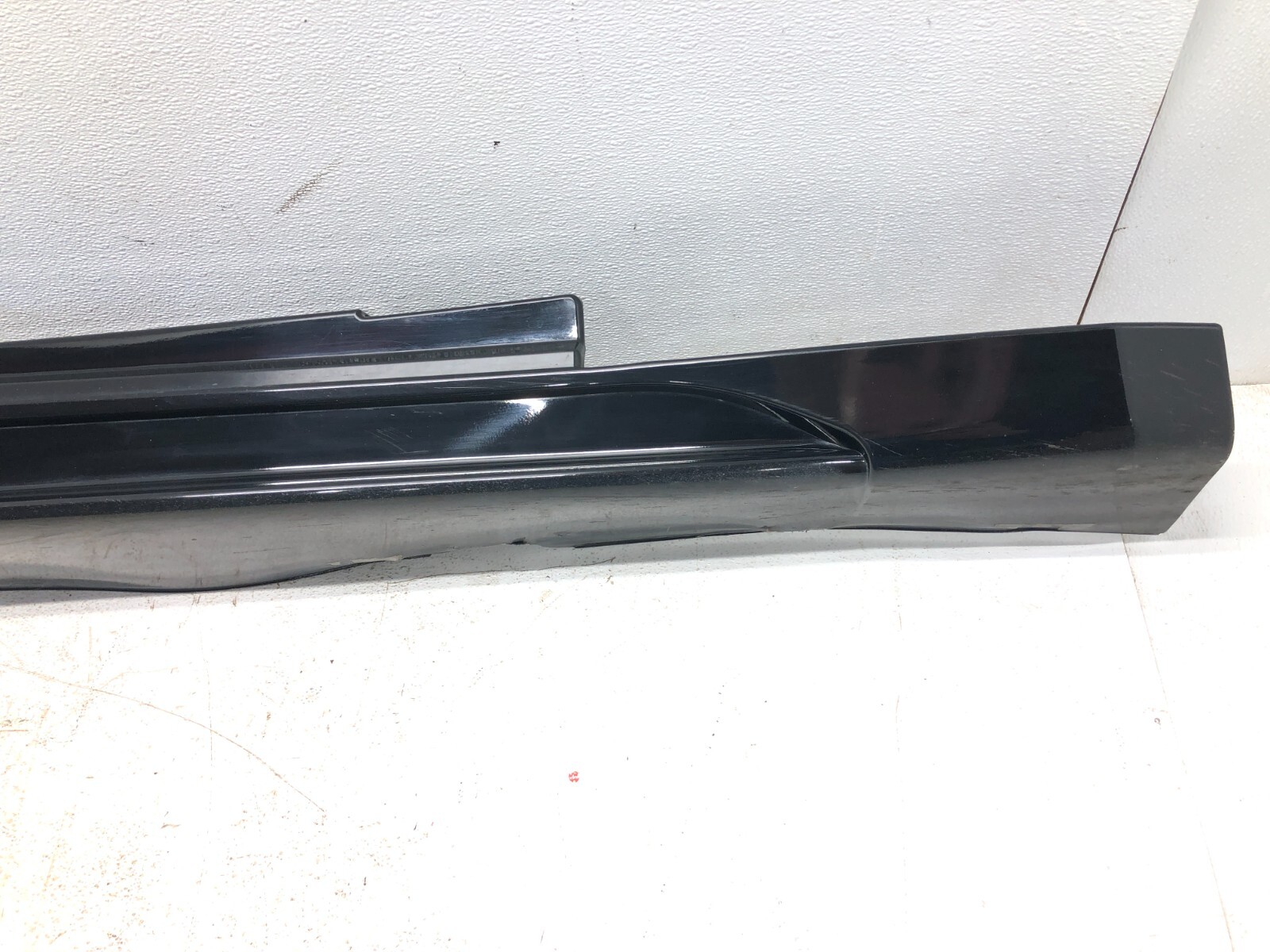 2008-2018 MASERATI GRANTURISMO S M145 RIGHT PASS SIDE SKIRT ROCKER PANEL OEM