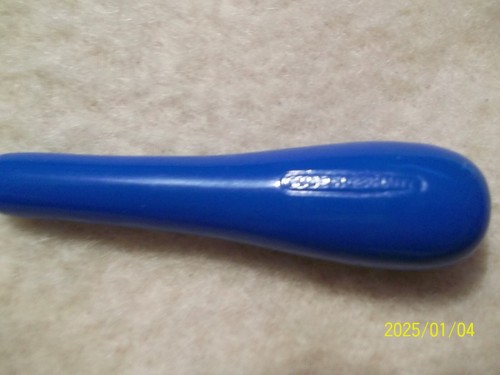 IMRA Rug/Latch Hooking Tool w/Blue Handle made in Germany, 6.25"l