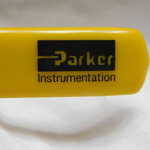 Parker 1/4" Ball Valve Stainless - Picture 2 of 6