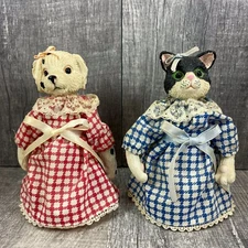 Young's Inc. Monroe Mich Vintage Resin Cat & Dog In Dresses Very Cute & Unique