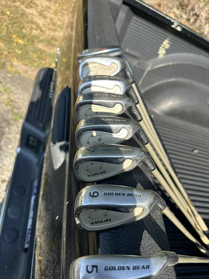 Golden Bear Tour Jack Nicklaus 5-SW 4 Iron And Wilson Staff 8813 Putter - Image 4 of 4