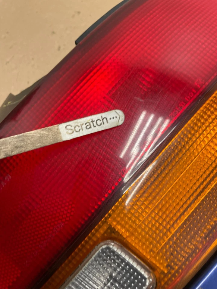 Luz trasera derecha pasajero pasajero derecho Subaru Impreza 1993 a 2001 OEM Q4659 DG Foto 4 de 4