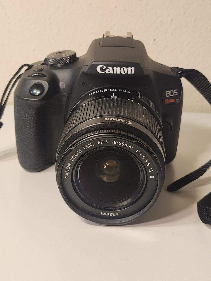 Cámara digital Canon EOS Rebel T7 24,1 MP SLR DSLR con lente EFS 18-55 mm y bolsa  Foto 4 de 4