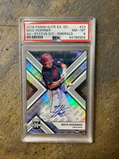 NICO HOERNER - 2018 PANINI ELITE EX ED - STATUS DIE-CUT - AUTO - EMERALD - PSA 8