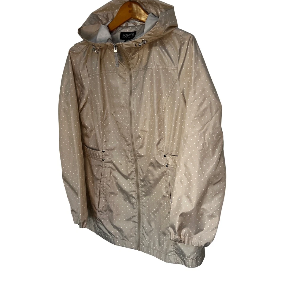 Jones New York Polka Dot Raincoat Lightweight Hooded Jacket Beige SZ Medium - Image 2 of 4
