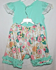 NEW Girls Boutique Outfit Set Light Green Floral Shorts and Top W/Accessories