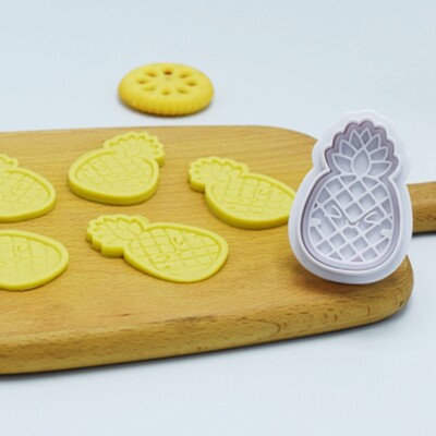 3D Pineapple Kitchen Baking Plastic Cake Decorating Tools
