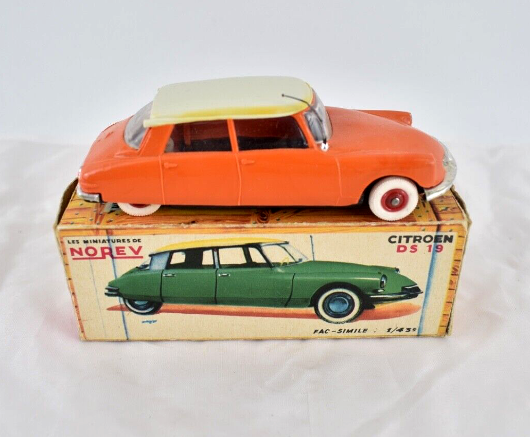 CITROEN DS 19 LES MINIATURES De NOREV ECHELLE 1/43 Made In
