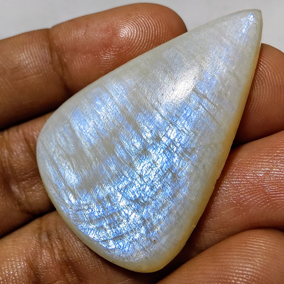 59 Cts Natural Belomorite Moonstone Cabochon Gemstone 42.9 59 Cts Natural Belomorite Moonstone Cabochon Gemstone 42.9