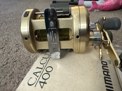 Shimano Calcutta 400 Baitcasting Reel - Picture 4 of 13
