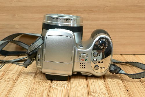 Kodak Easyshare Z710 7.1 MP Digital Camera, 10x Optical Zoom - Picture 6 of 10