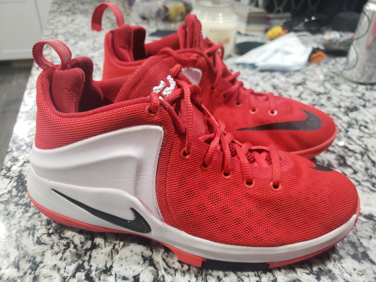 nike lebron zoom witness