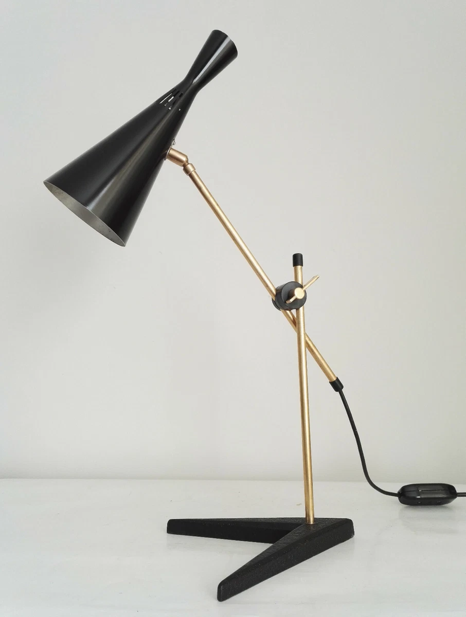 Classic on sale anglepoise lamp