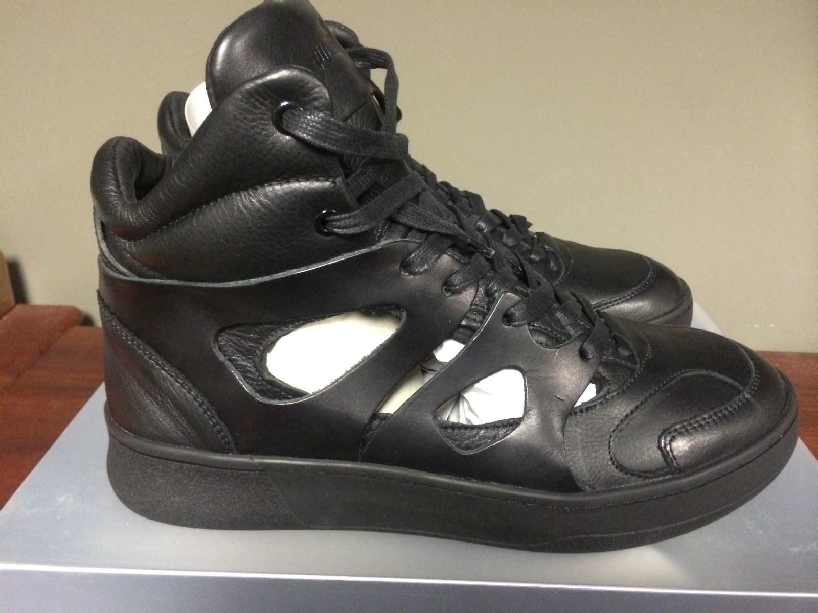 mcqueen triple black