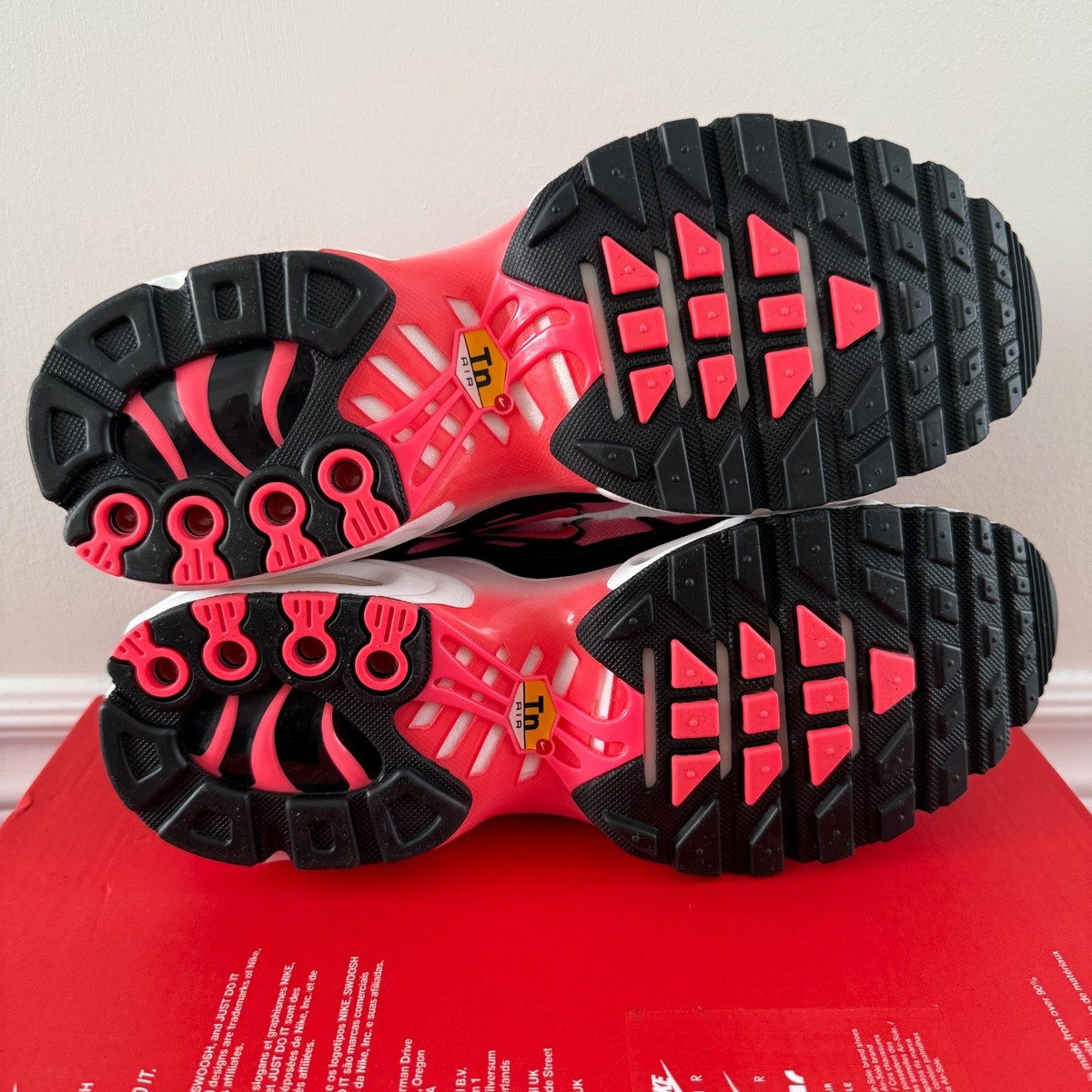 Size 9 - Nike Air Max Plus Black Hot Punch W for sale online | eBay