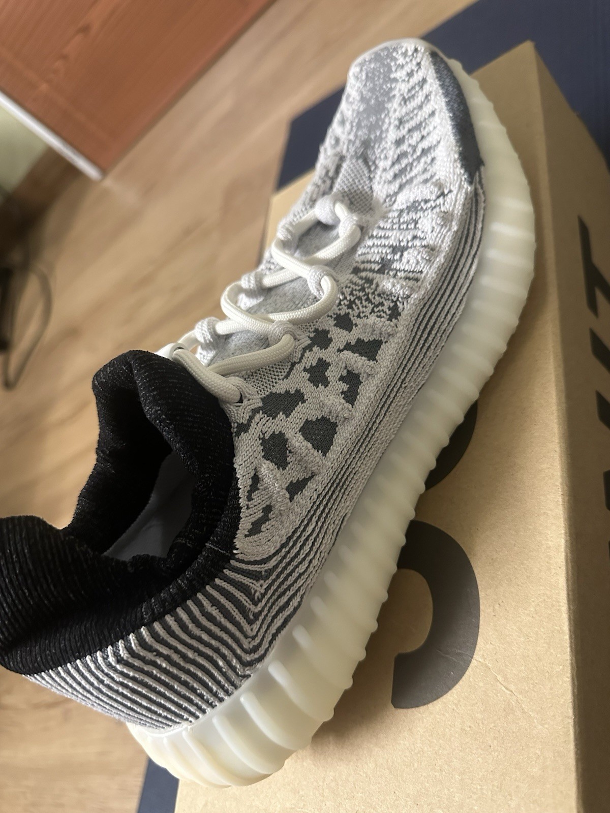 adidas Yeezy Boost 350 V2 CMPCT Primeknit Panda Slate White IG9608 Men's Sneaker thumbnail 5