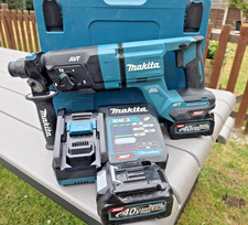 Makita HR007G 40V XGT SDS Drill with Makpac Case, Charger & 2x 2.5AH Batteries