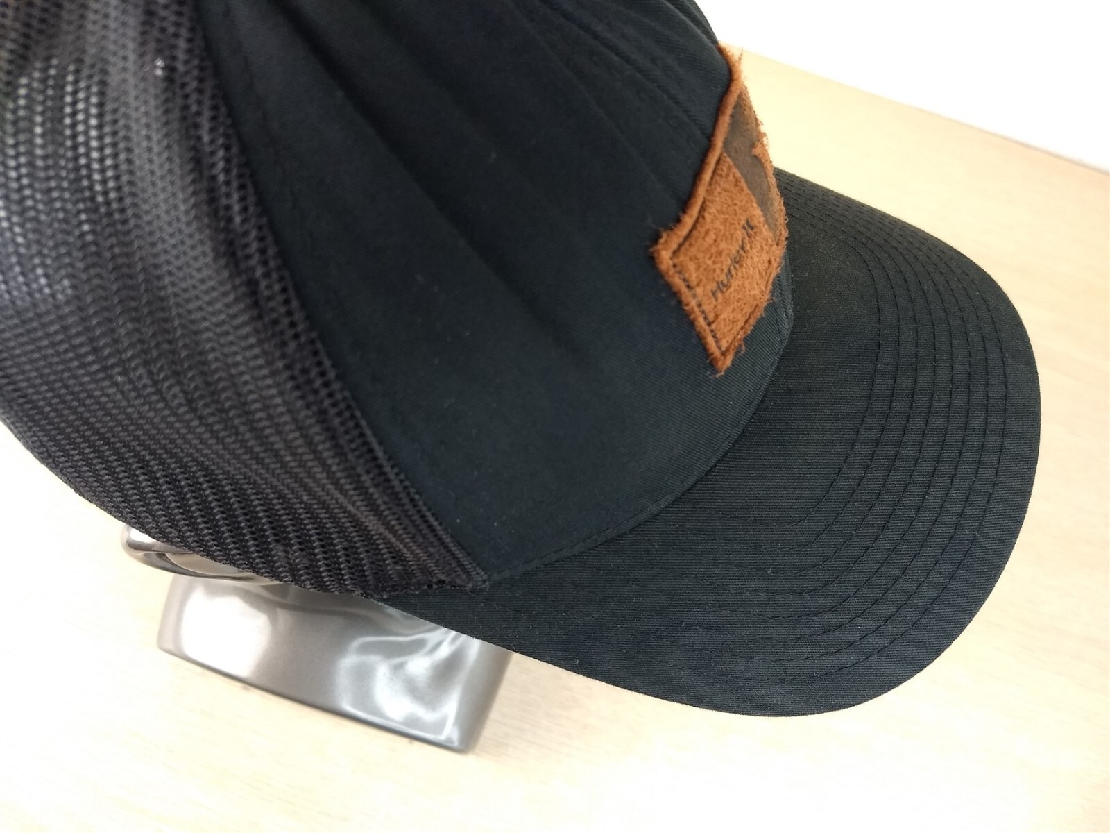 HURLEY LOGO PATCH ADJUSTABLE SNAPBACK TRUCKER/MES… - image 10