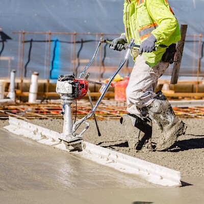 Corded Vibrator 21V Cordless Concrete Power Screed & Vibrator Kit