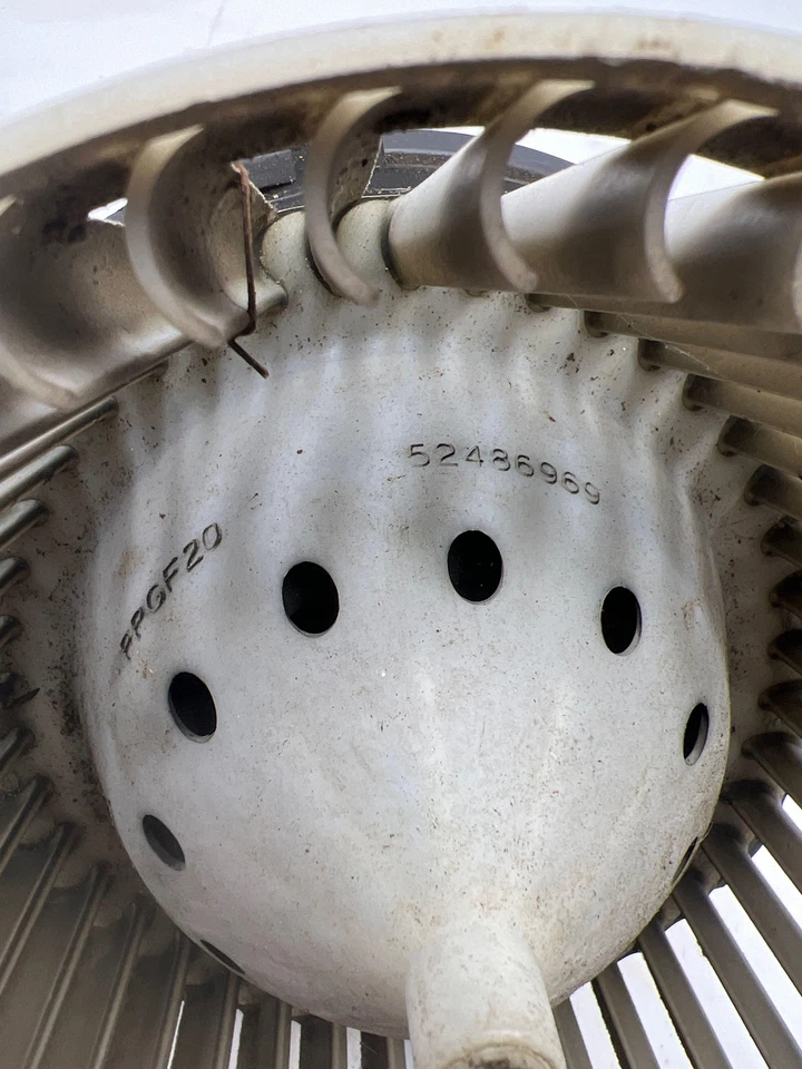 1999 - 2002 Silverado Sierra 1500 2500 aquecedor motor soprador CA FABRICANTE DE EQUIPAMENTO ORIGINAL 19153680 - Imagem 3 de 4