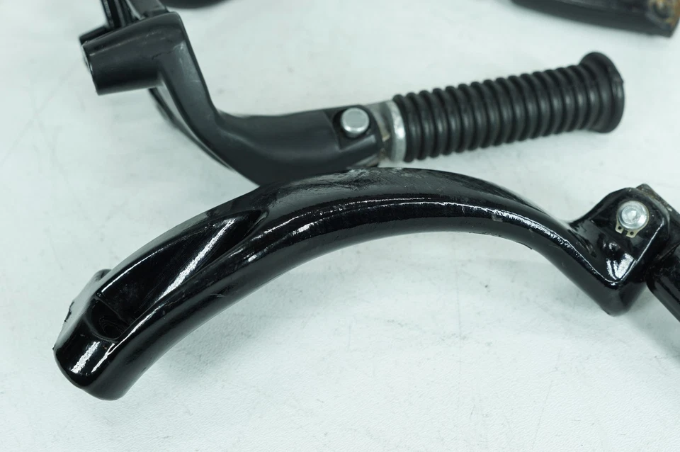 Harley Sportster XL883 2015 hierro OEM conductor izquierdo y derecho reposapiés clavijas Foto 3 de 4