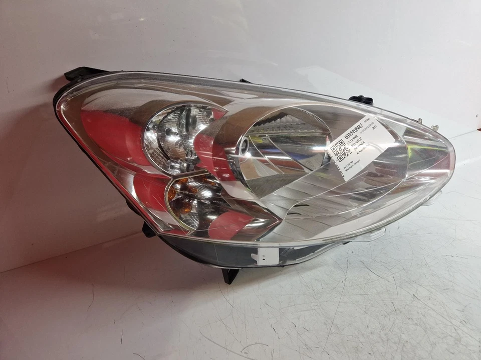 PEUGEOT PARTNER HEADLIGHT DRIVERS SIDE OFFSIDE RH HEADLAMP 2013 - Image 2 of 4