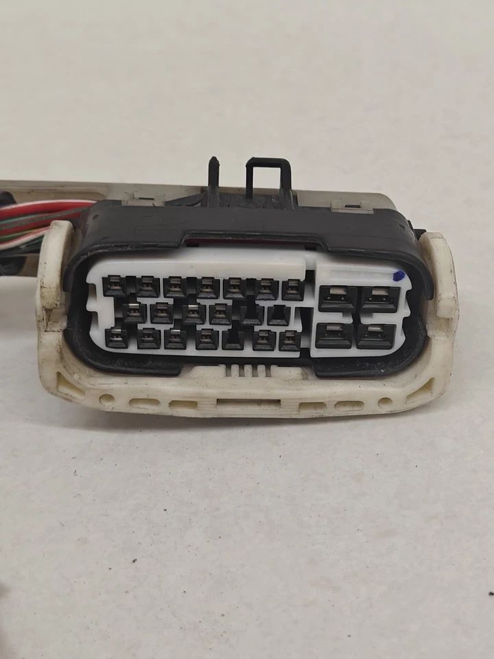 Conector de faros de pasajero derecho OEM para Lexus GS300 GS430 GS450h GS350 2006-2011 Foto 2 de 4