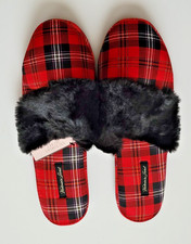 VICTORIA'S SECRET Black Red Plaid Fuzzy Cozy Slippers with Bag Size 9-10