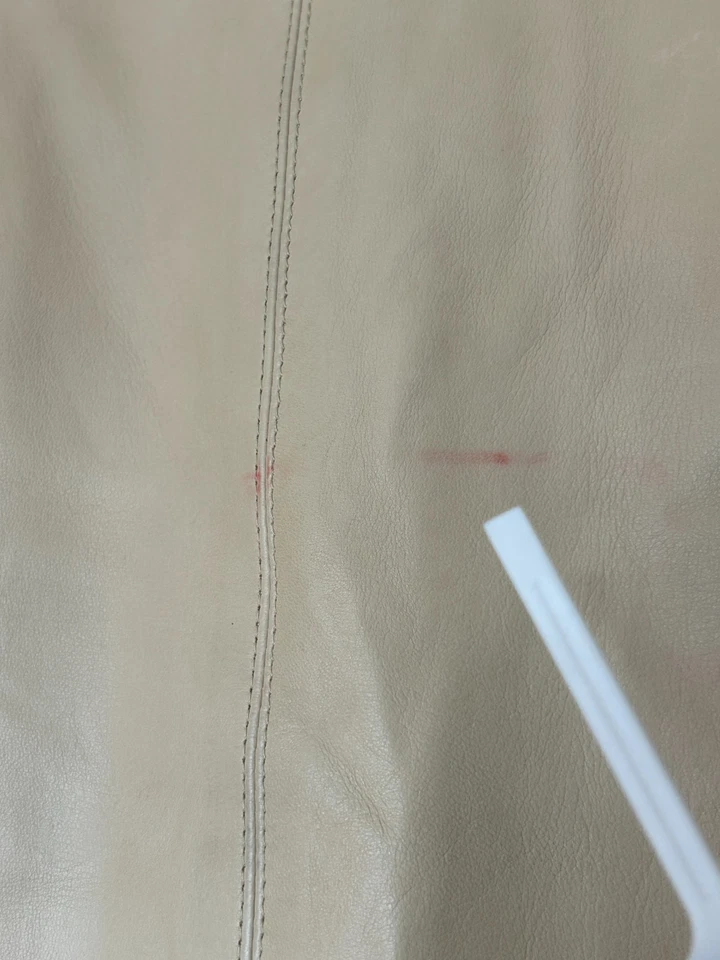 Falda Vintage Calvin Klein Cuero Mantecoso Beige Talla 4 Hasta la Rodilla Carrera LEER Foto 4 de 4