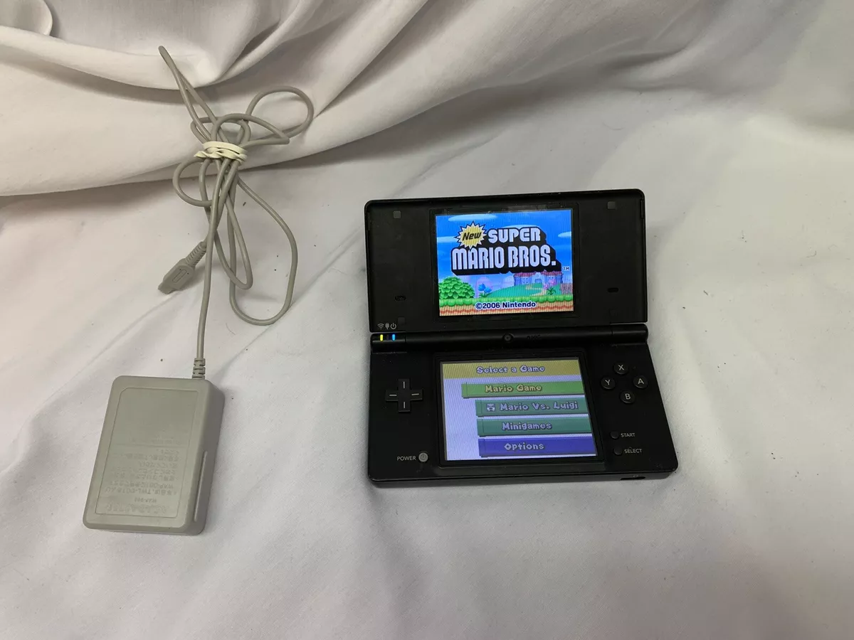 Nintendo DSi System Black with Super Mario Game! Works Great!