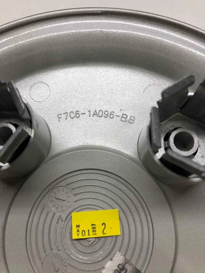 Ford Escort 1997 1998 nuevo stock antiguo nuevo tapacubos de rueda tapa central identificación de fabricante original F7cz1130ba Foto 4 de 4