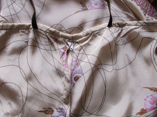 One Step Ahead- Retro caramel floral print silky feel handkerchief hem dress - S - Picture 10 of 12