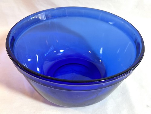 Vintage Anchor Hocking Cobalt Blue Medium Bowl 1.5 Quart 7.5” - Picture 3 of 7