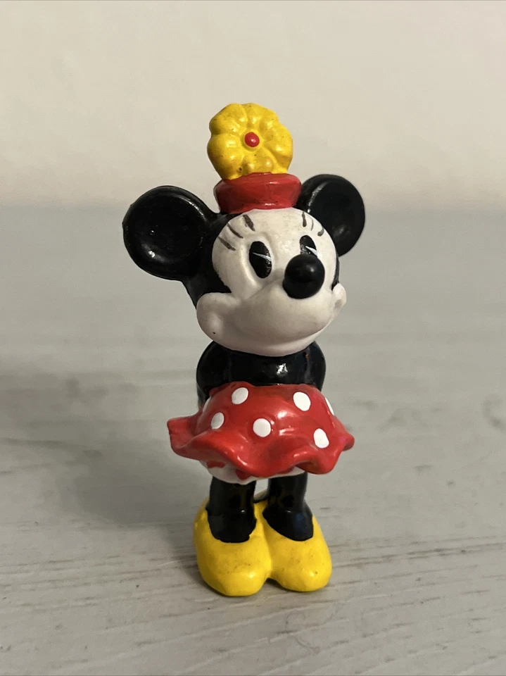 MINNIE MOUSE POLKADOT ПЛАТЬЕ ПИРОГ ГЛАЗ DISNEY 2,5» ФИГУРКА РЕДКАЯ ИГРУШКА - Изображение 2 из 4
