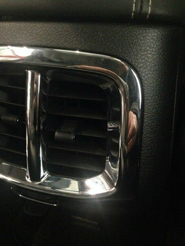 Cubierta de ventilación de salida de aire reposabrazos trasero cromado ABS para Jeep Cherokee 2014-2018 - Imagen 4 de 4
