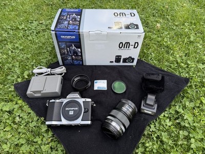 Olympus OM-D E-M5 Kit mit M.Zuiko Digital 12-50 mm