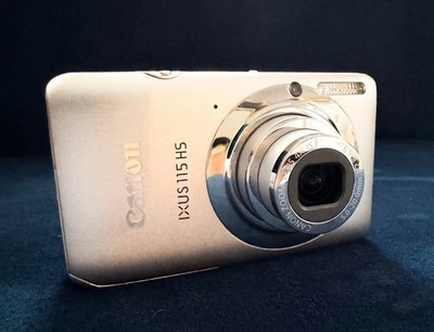 Canon IXUS 115 HS   PowerShot  Digitalkamera  Silber  Vintage