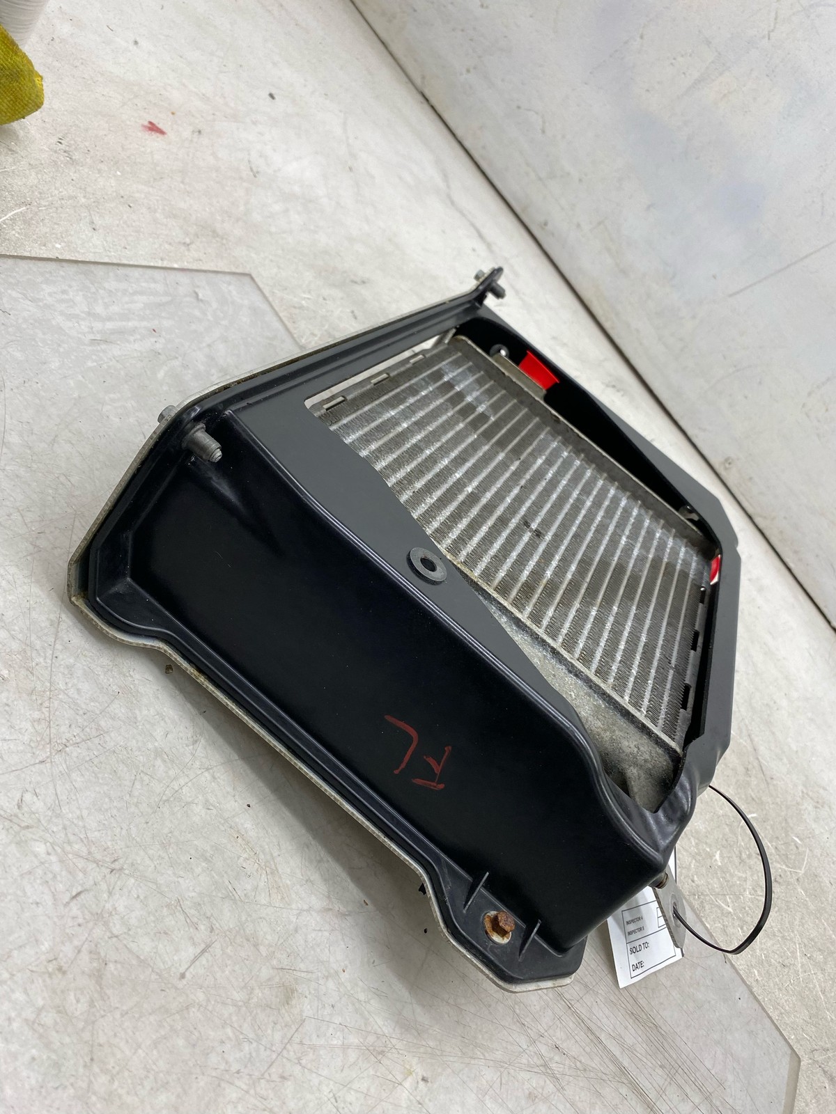2020-2025 ASTON MARTIN DBX OEM 4.0L FRONT LEFT AUXILIARY RADIATOR MY83-8243-AB
