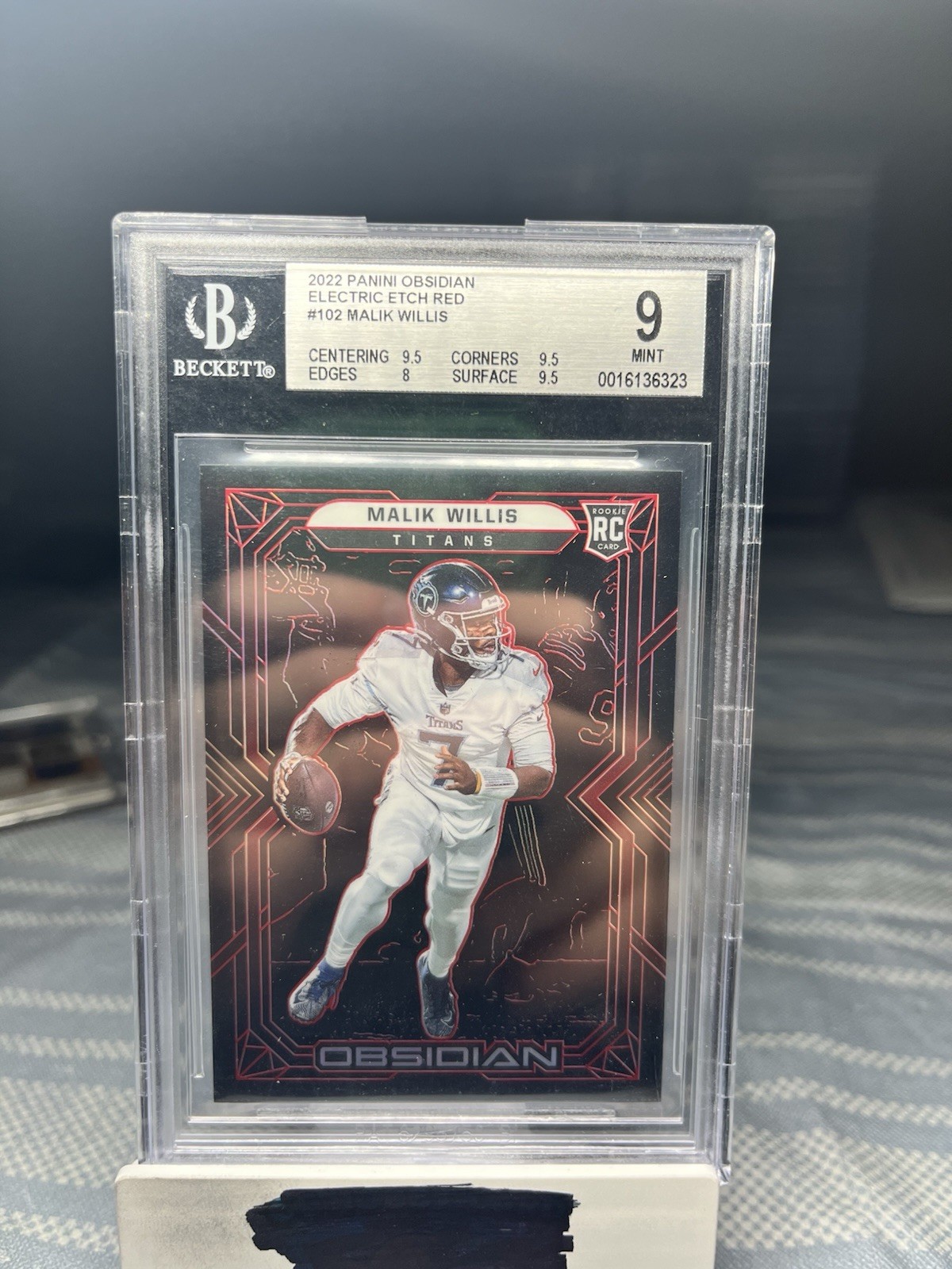 2022 Panini Obsidian Electric Etch Red #102 Malik Willis Rookie 8/10