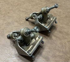 Gullwing HPG IV Split Axle Vtg Gold Skateboard Trucks 6 W/ Rare Gullwing Guards