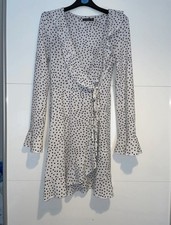 Stunning white polka dot print wrap style dress - size 10 - Boohoo