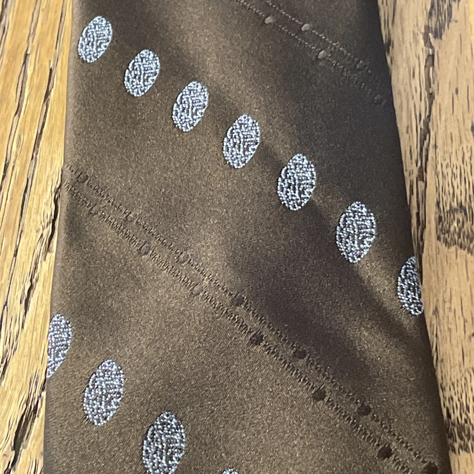 Corbata vintage usada en excelente estado años 60 70 Pierre Balmain Paris poliéster hecha en Italia Foto 4 de 4